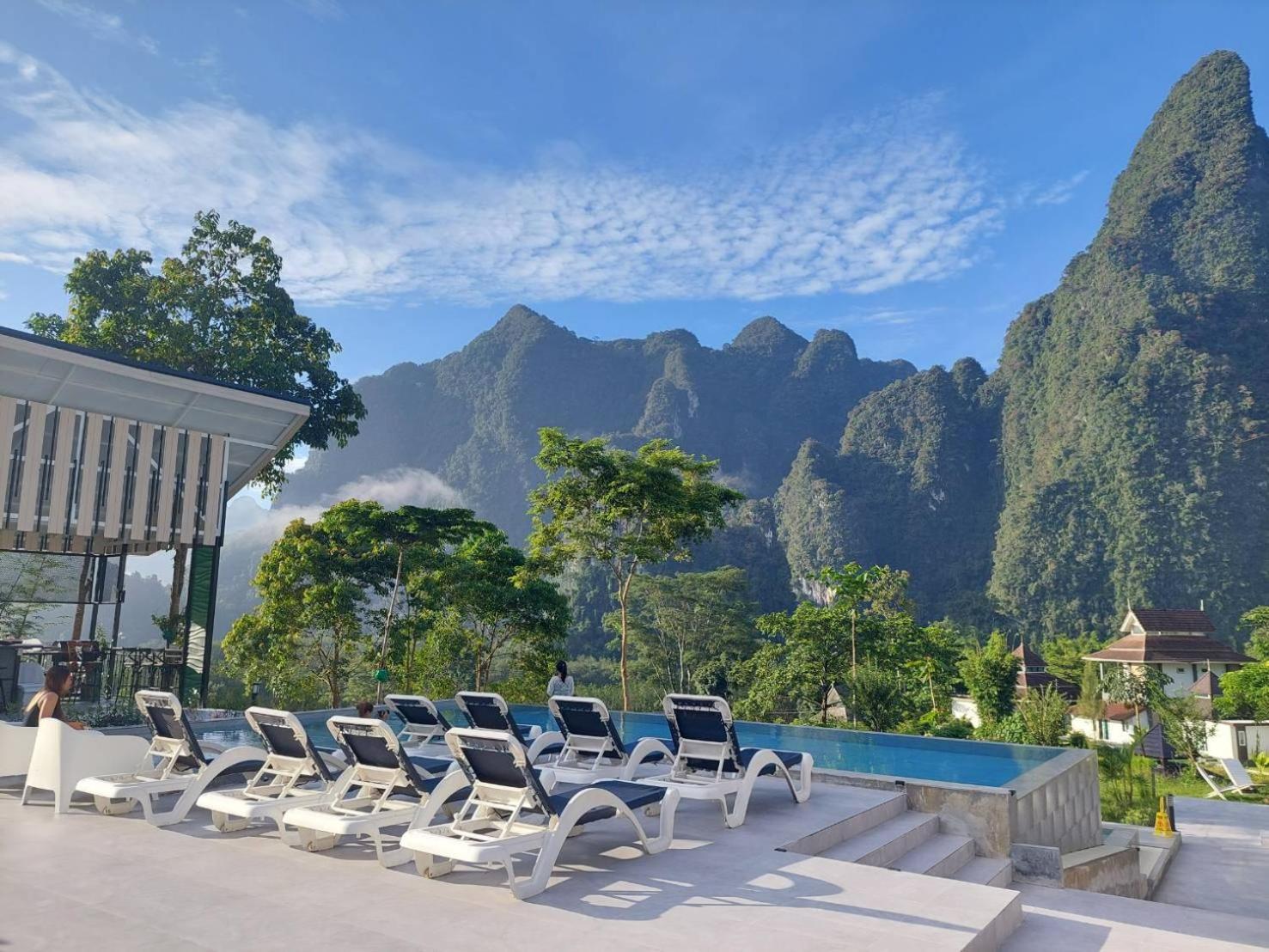Magical Mountain View Resort Khao Sok National Park エクステリア 写真