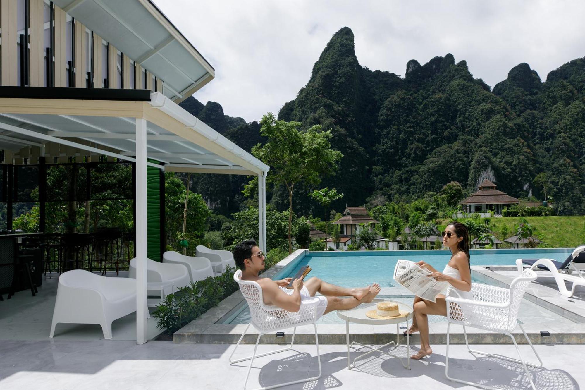 Magical Mountain View Resort Khao Sok National Park エクステリア 写真